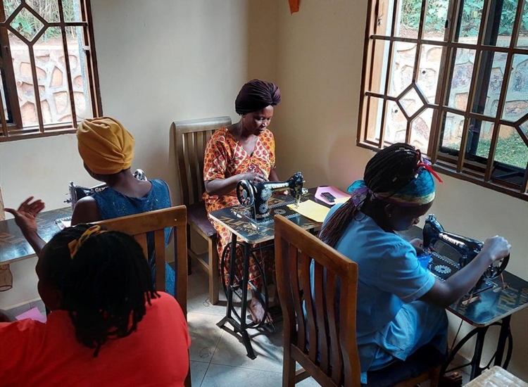 Sewing machines training