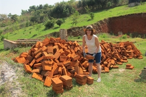 BRICK-MAKING MACHINE BRICK-MAKING MACHINE